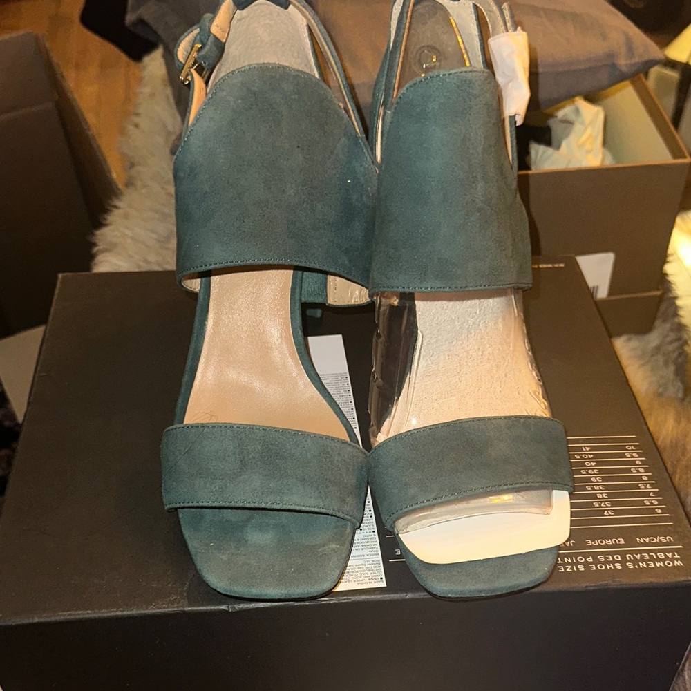 BR hunter green Women's Heels